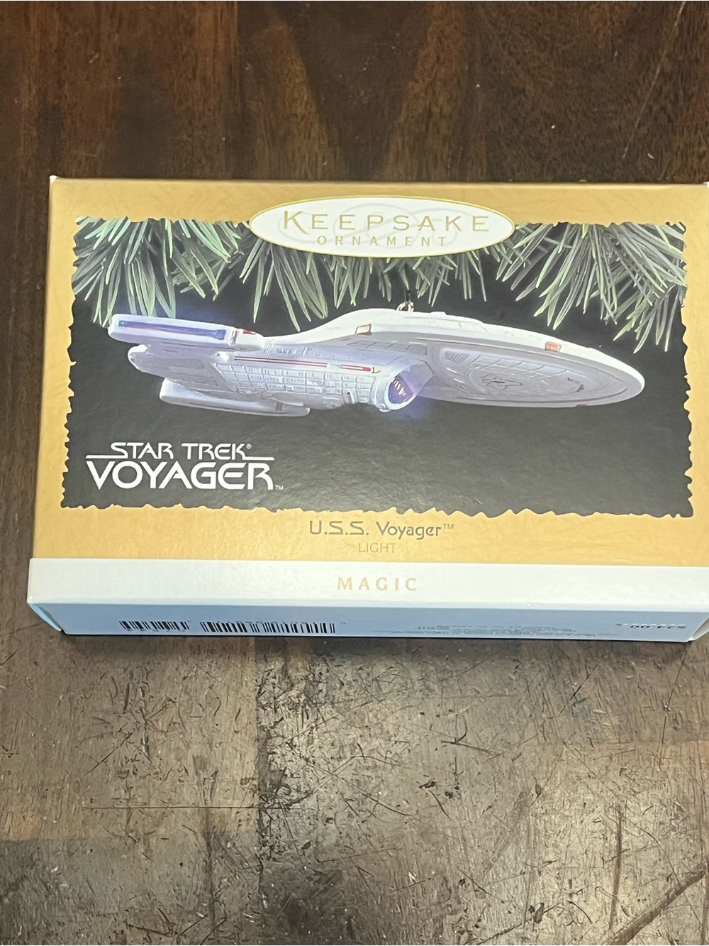 Star Trek Voyager U.S.S. Voyager Ornament - MINT in Box